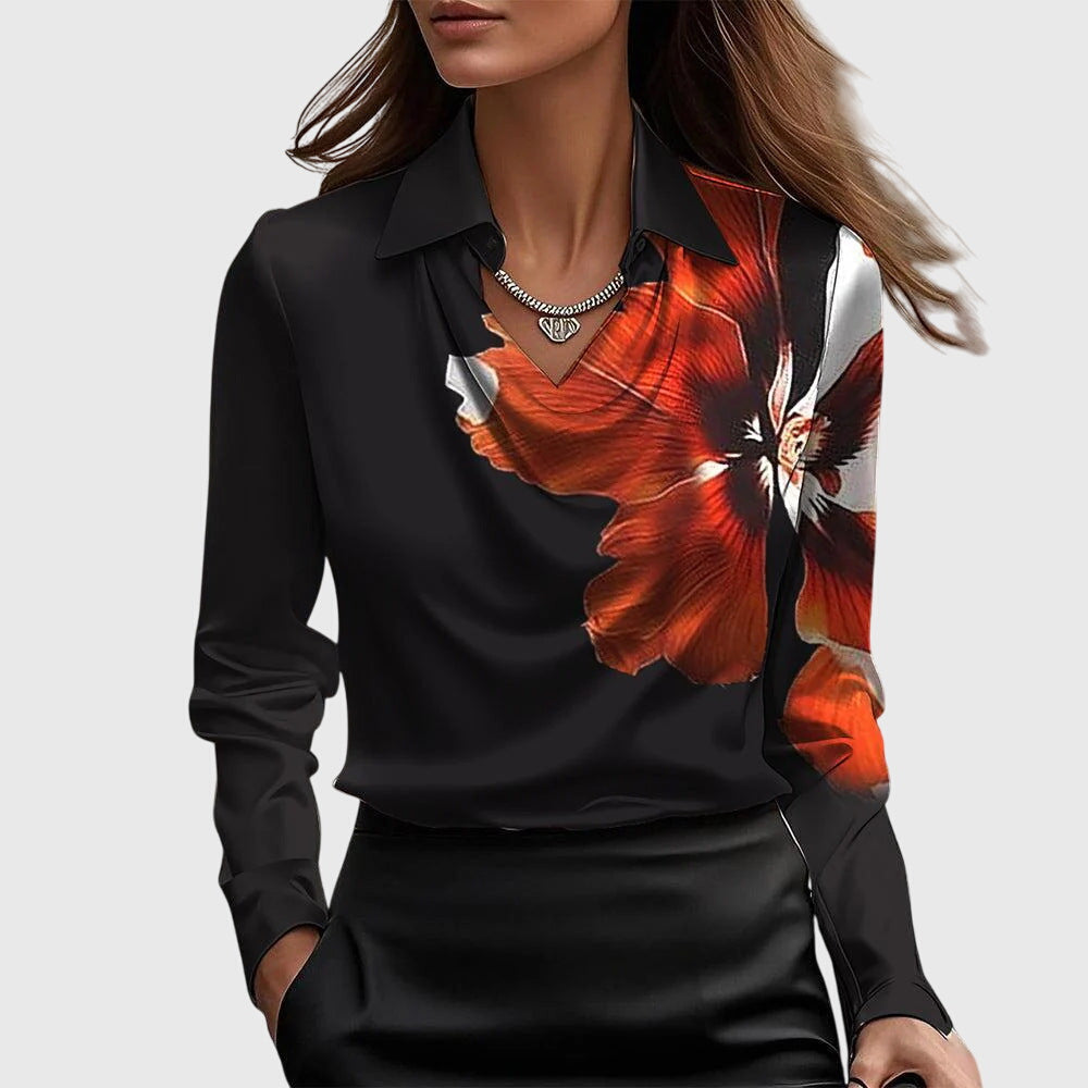 JULIA™ | Blus med lyxig glans och veckad halsringning
